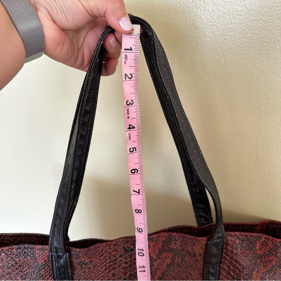 Stella Grey Vegan Skull Tote Bag - Picture 14 of 14